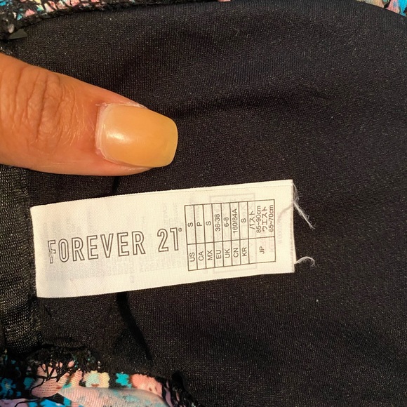 • 2 PIECE • - Picture 3 of 3